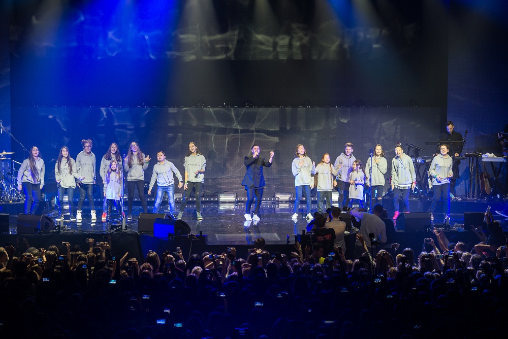 Monatik собрал всех своих детей на сольном концерте в Киеве